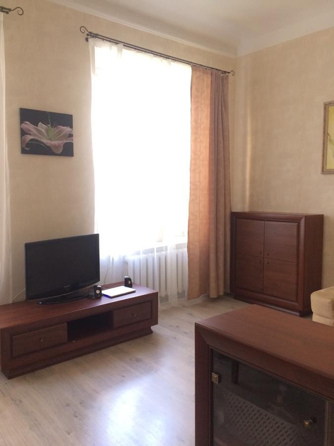 2-Kh Kom-Ia Kvartira V Tsentre Odessy Odessa Esterno foto