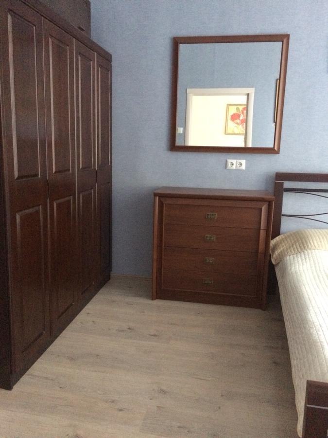 2-Kh Kom-Ia Kvartira V Tsentre Odessy Odessa Esterno foto