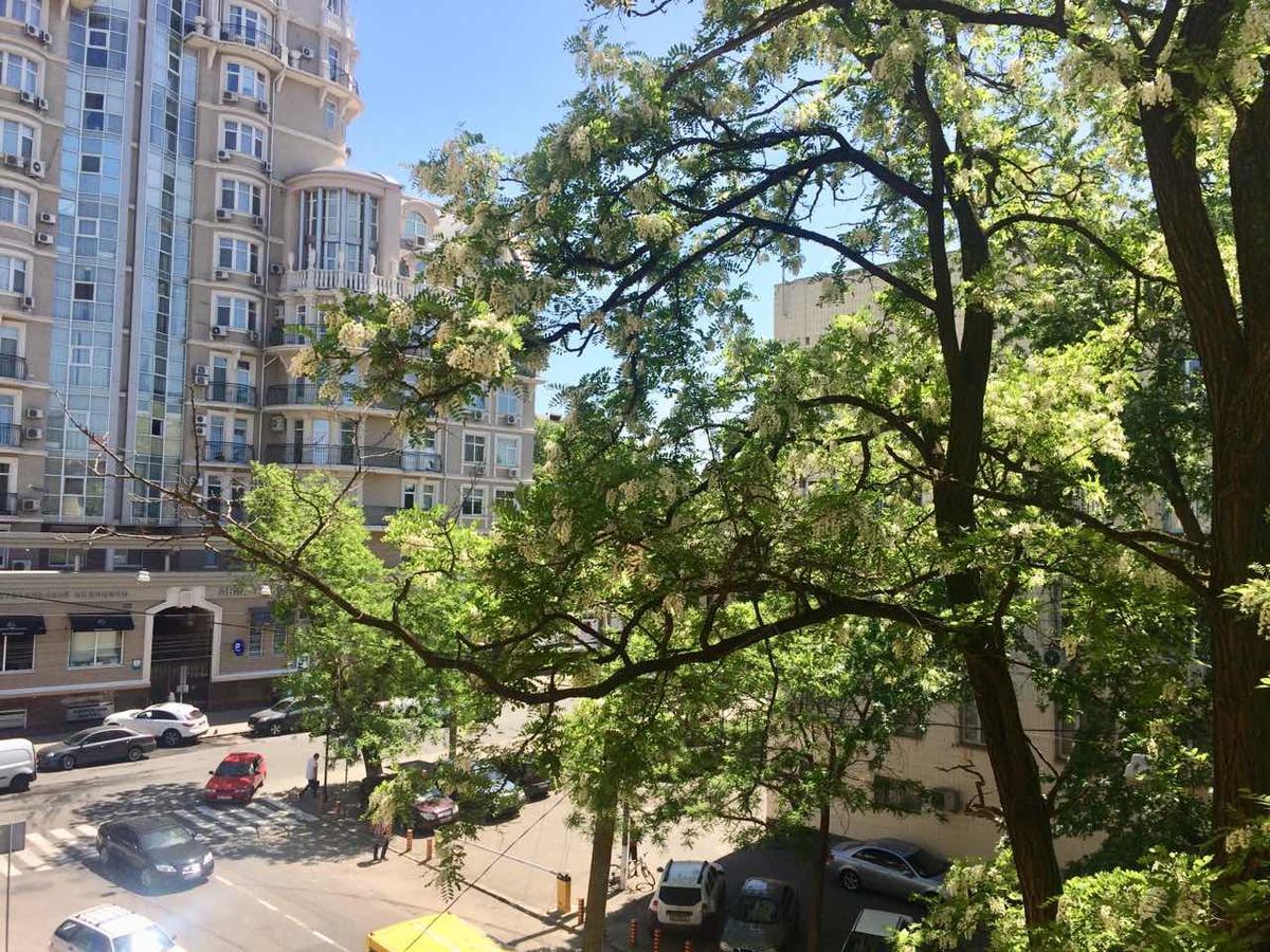 2-Kh Kom-Ia Kvartira V Tsentre Odessy Odessa Esterno foto